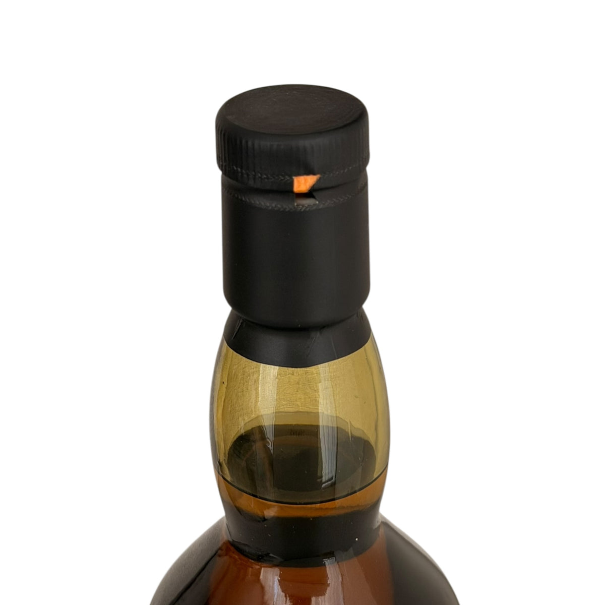 Caol Ila 25 Year Old neck and capsule detail
