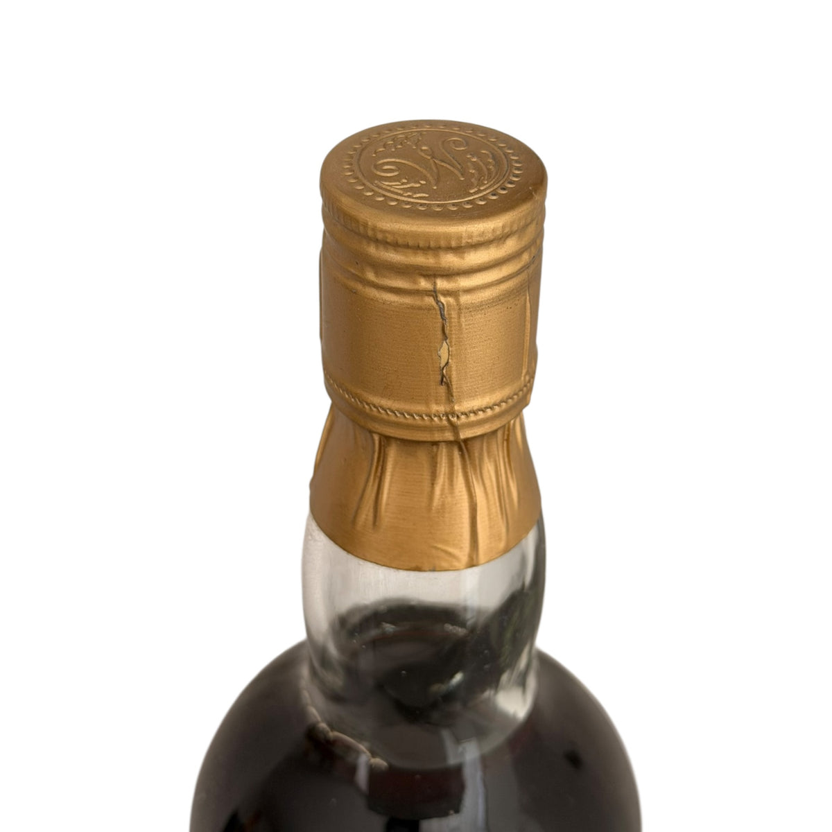 Macallan 1957 25 Year Old Anniversary Malt cap and capsule close-up