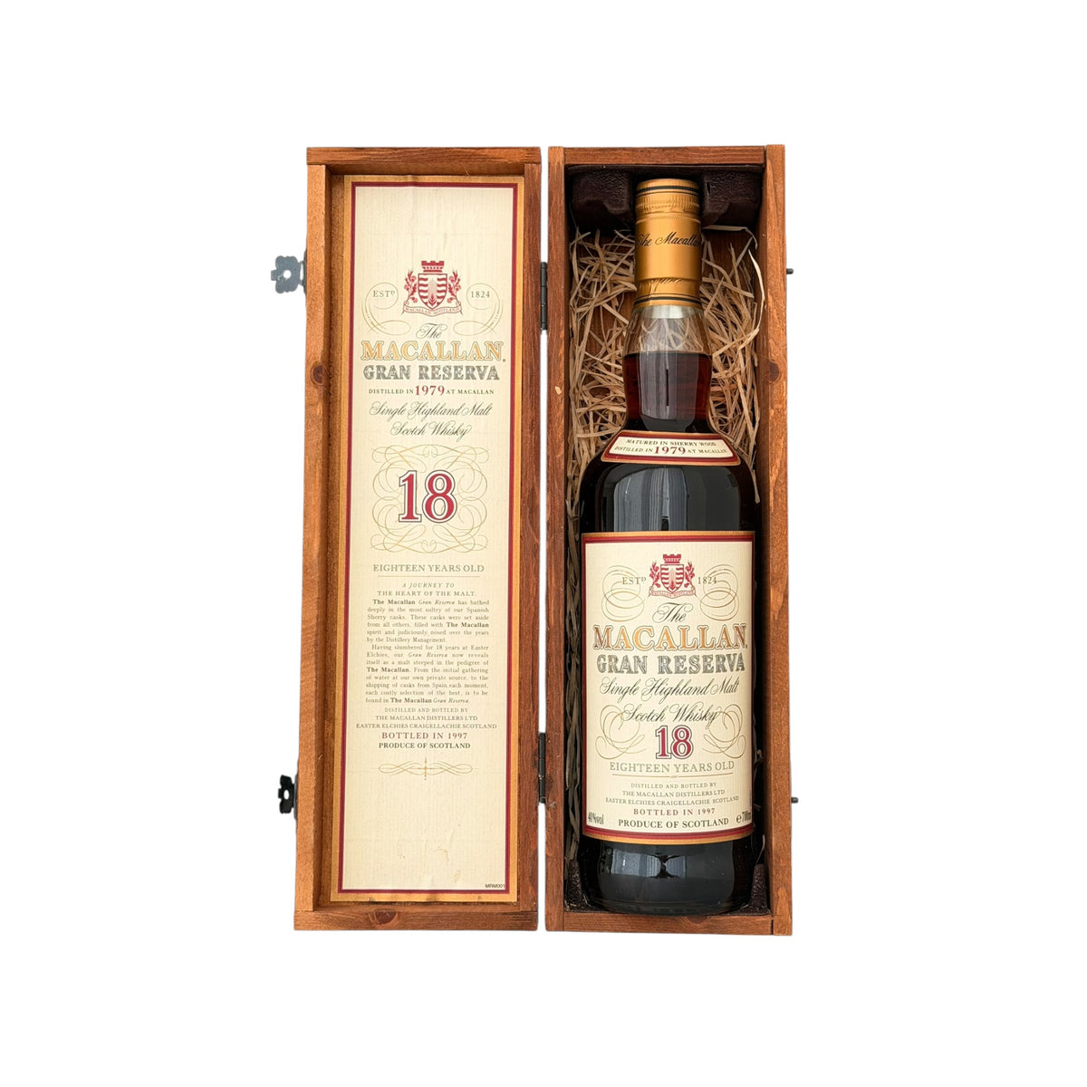 Macallan 1979 18 Year Old Gran Reserva in wooden presentation box
