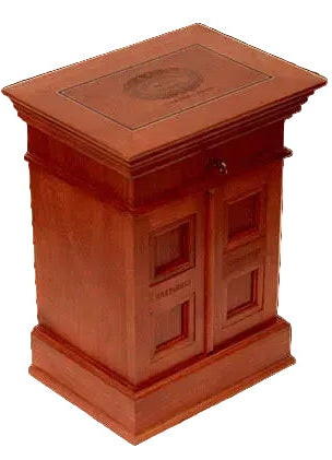 (H) Hoyo de Monterrey Replica Antique Humidor - Monterrey