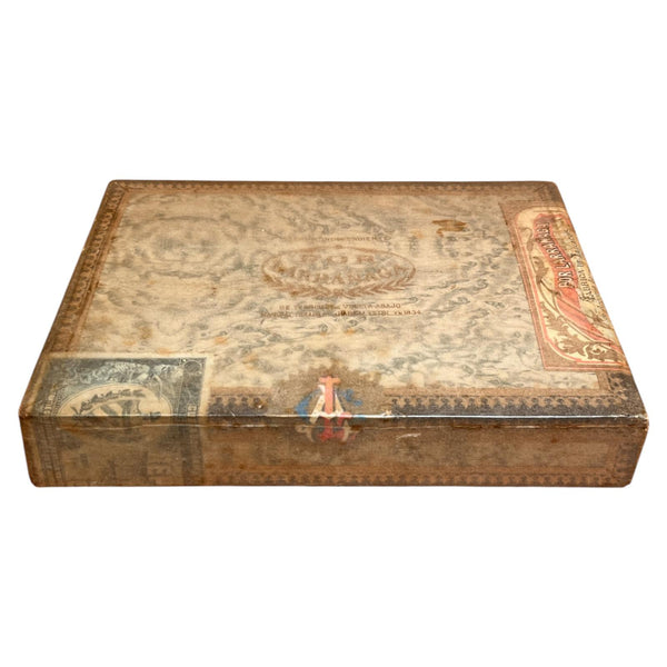 (Vintage 1930s) Por Larranaga - Coronas