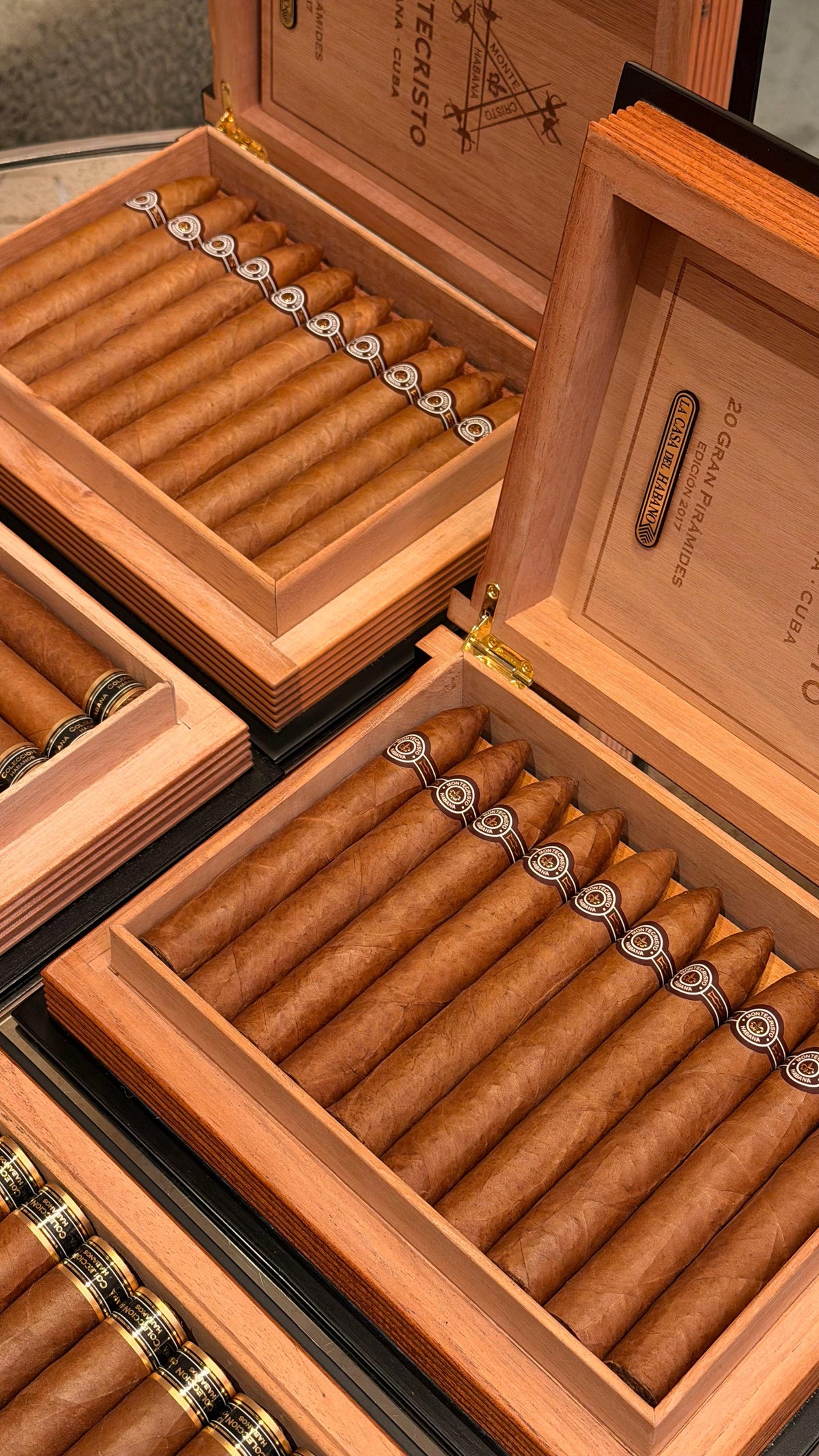 Montecristo - Gran Piramides - Collection Book (2017)