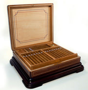 Montecristo - Double Coronas - Replica Antique Humidor (2009)