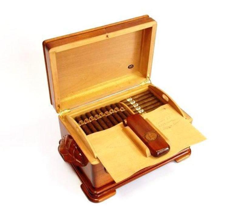 Vegas Robaina 83rd Anniversary Limited Edition Humidor